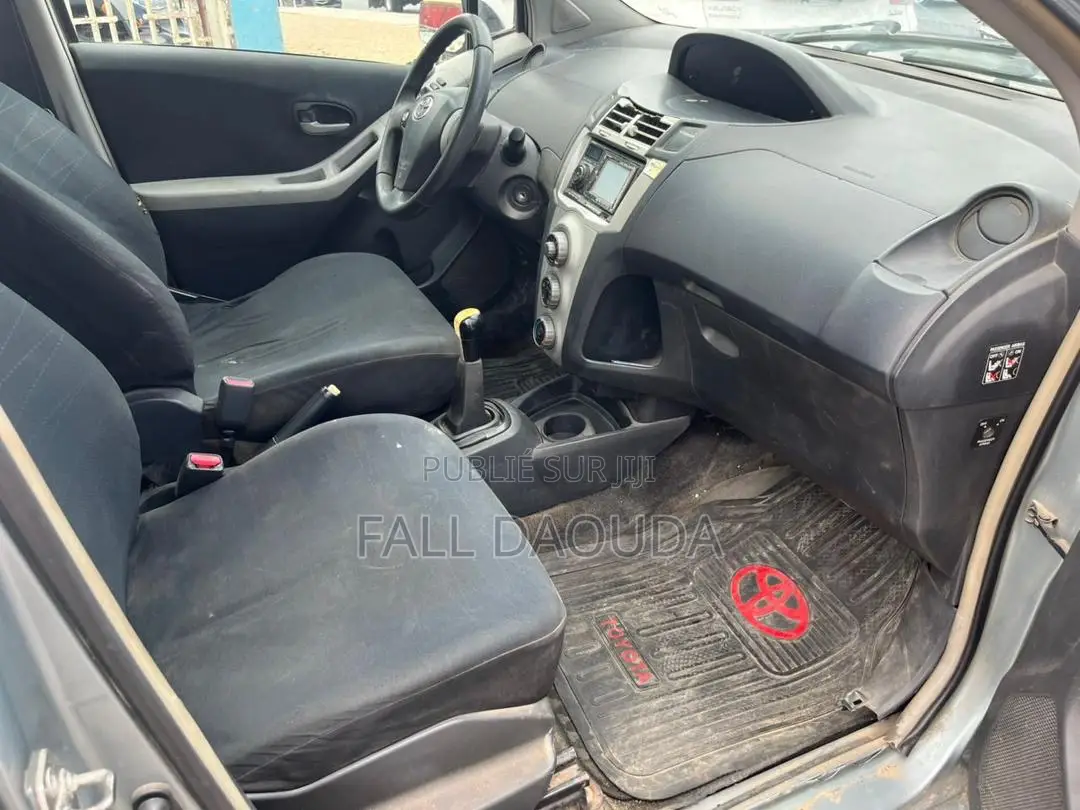 Toyota Yaris 2007 Gris