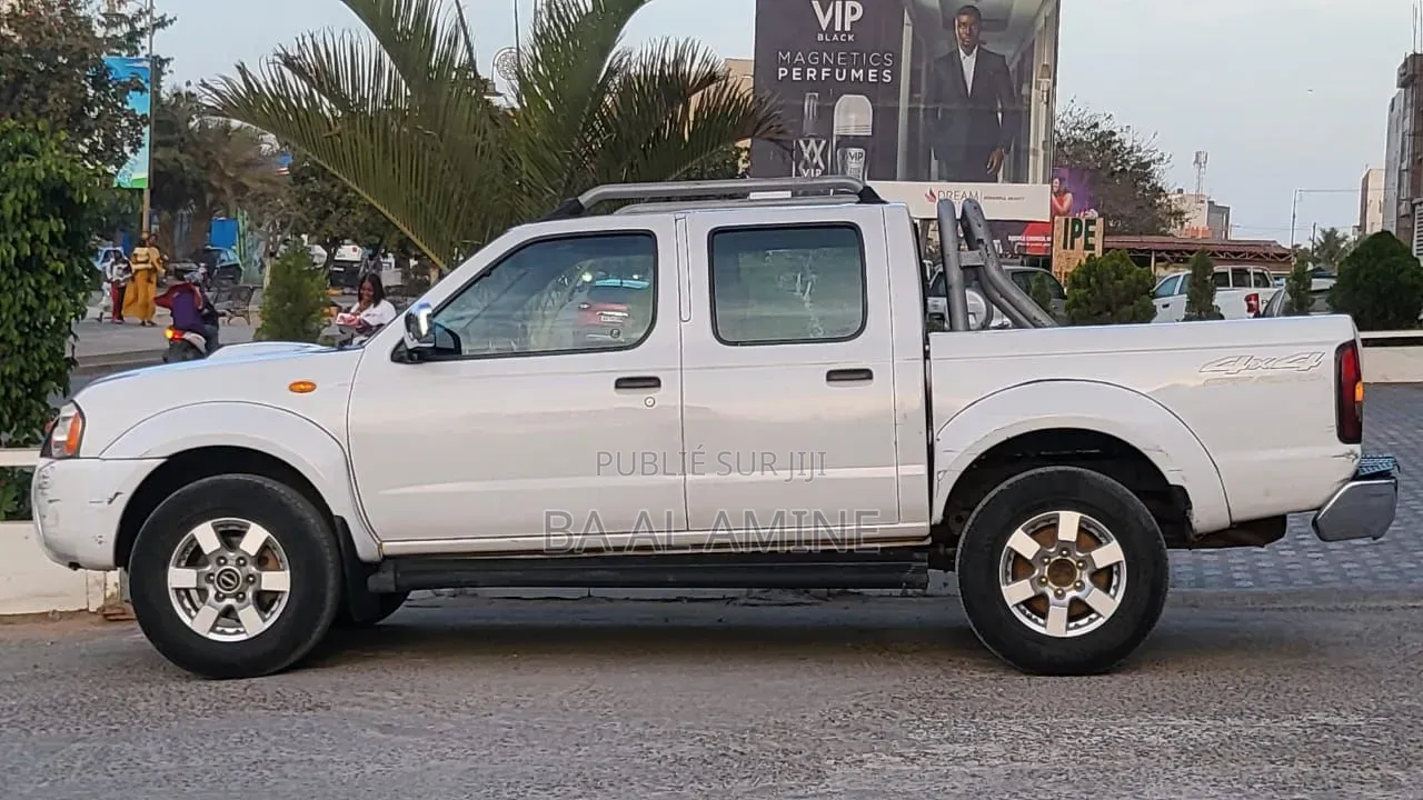 Nissan NP300 2020 Blanc