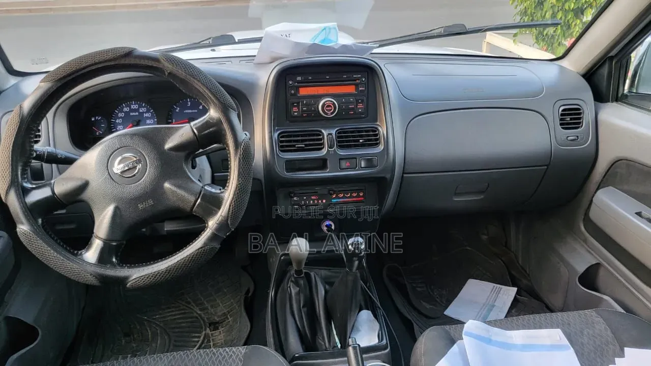 Nissan NP300 2020 Blanc