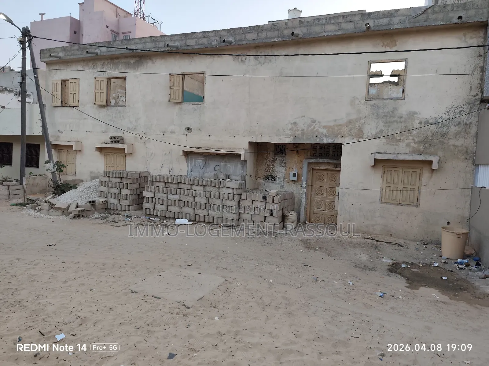 Très Bon Terrain en Vente Aux Parcelle Assainies – Unité 15 Corniche