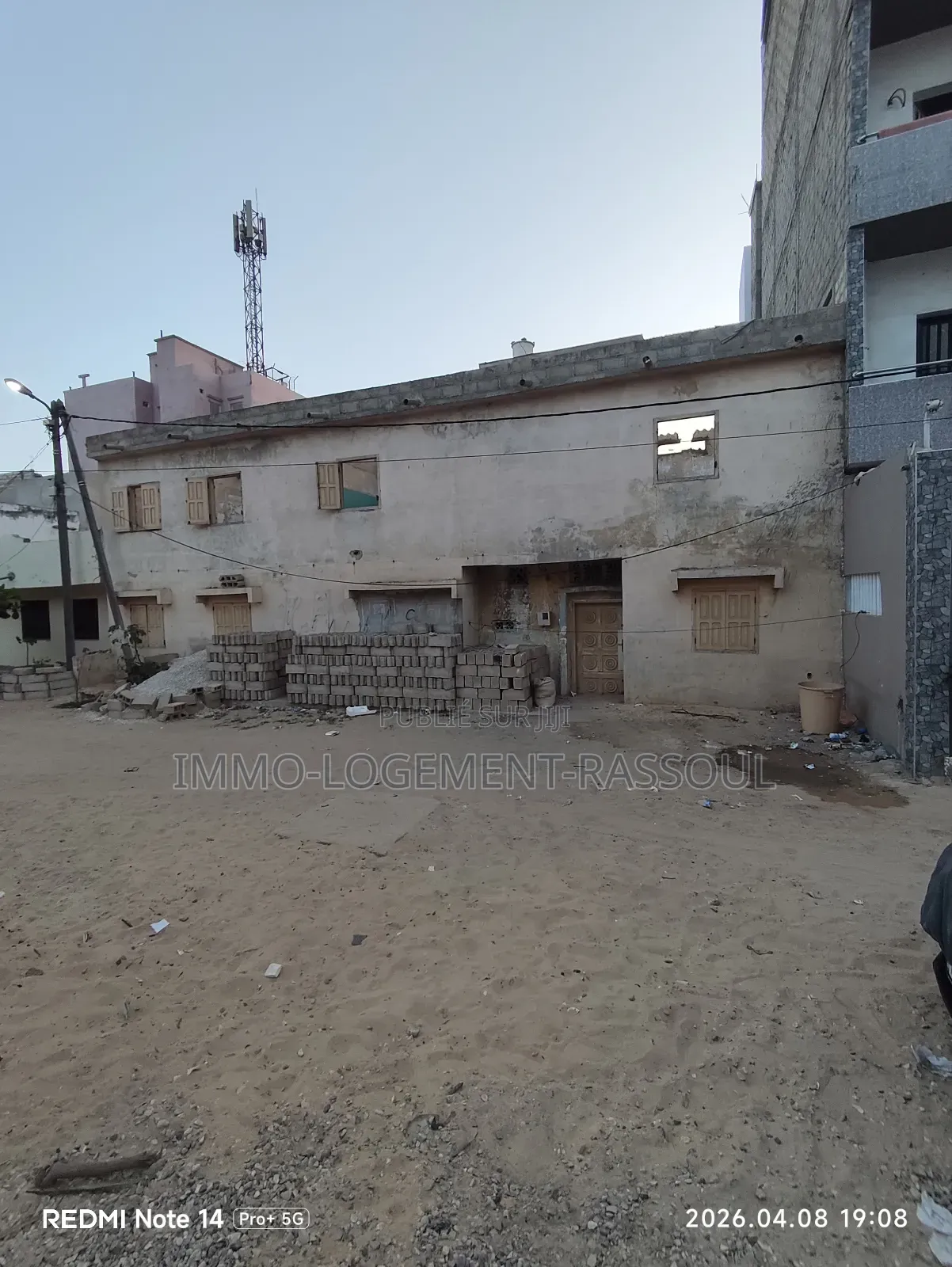 Très Bon Terrain en Vente Aux Parcelle Assainies – Unité 15 Corniche
