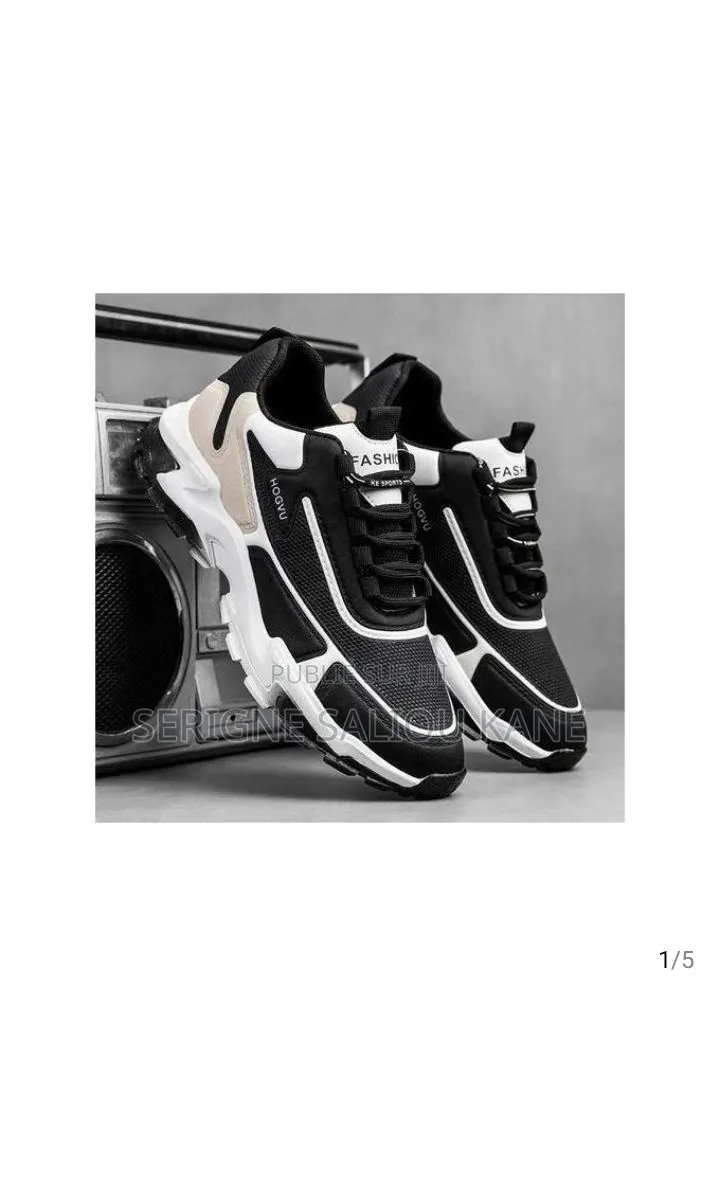 Chaussures. .
