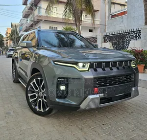 SsangYong Rexton 2023 Gris