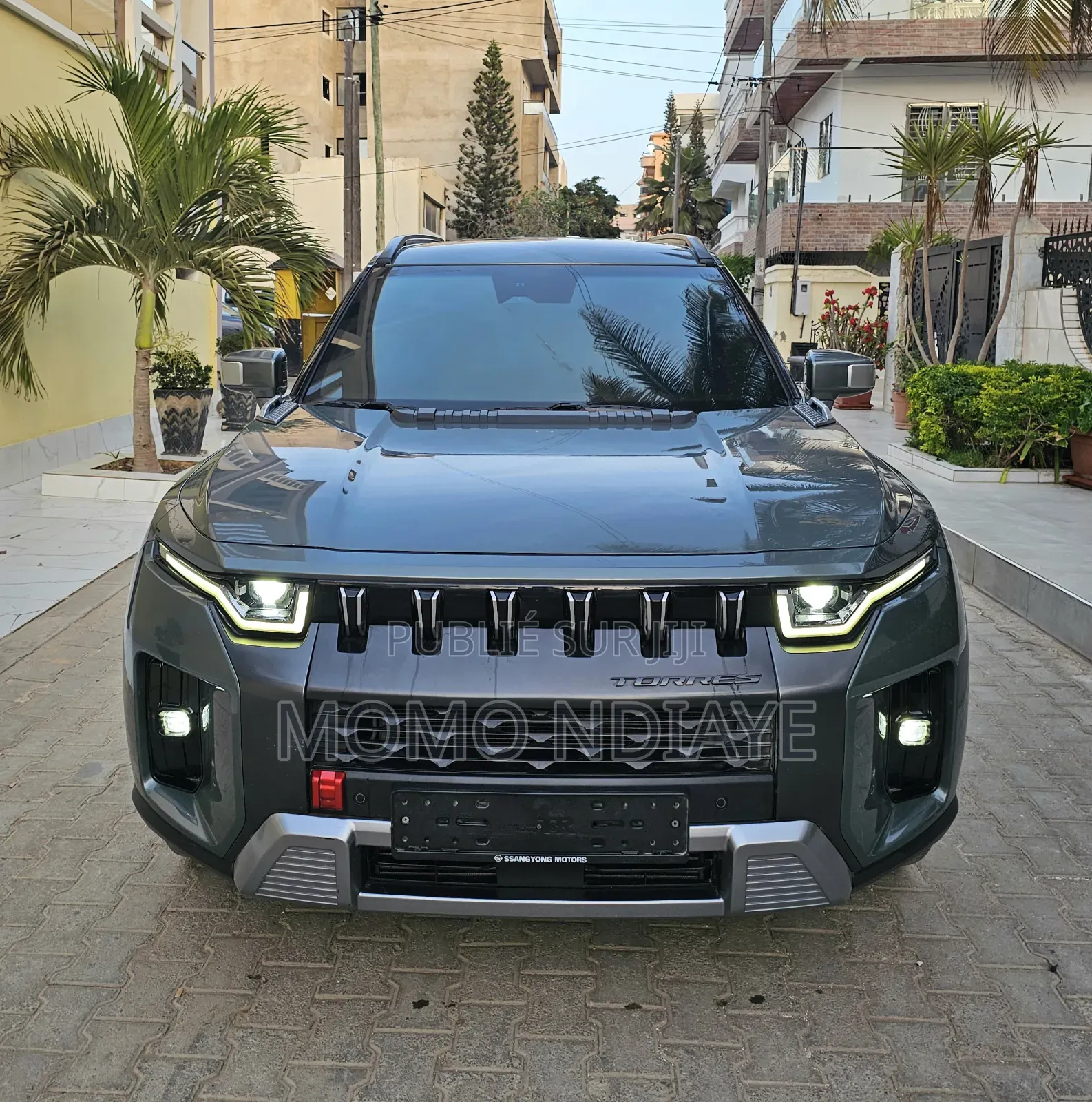 SsangYong Rexton 2023 Gris