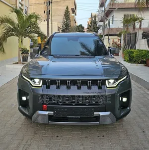 SsangYong Rexton 2023 Gris
