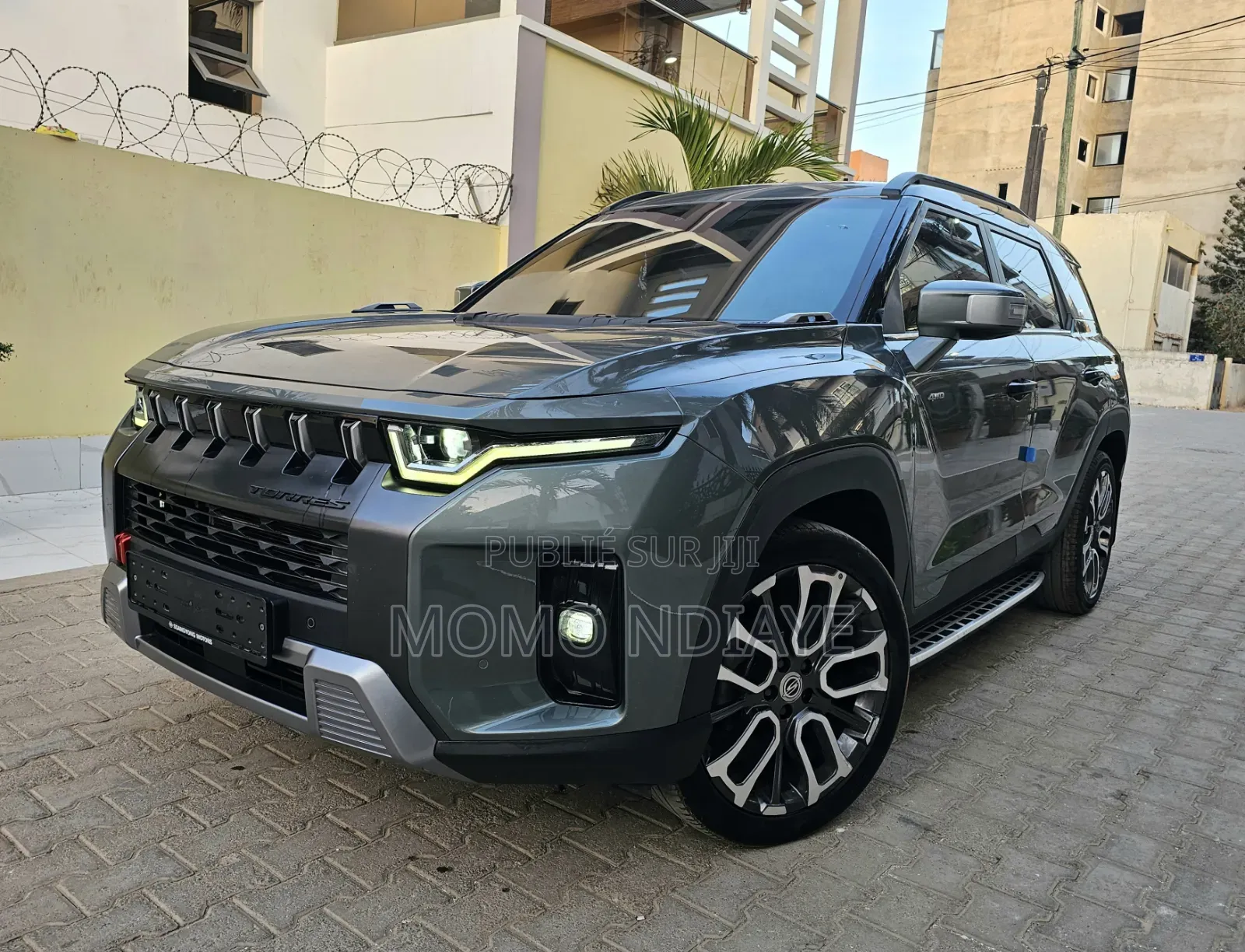SsangYong Rexton 2023 Gris