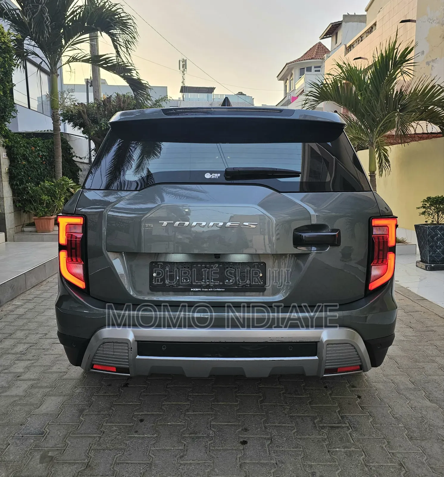SsangYong Rexton 2023 Gris