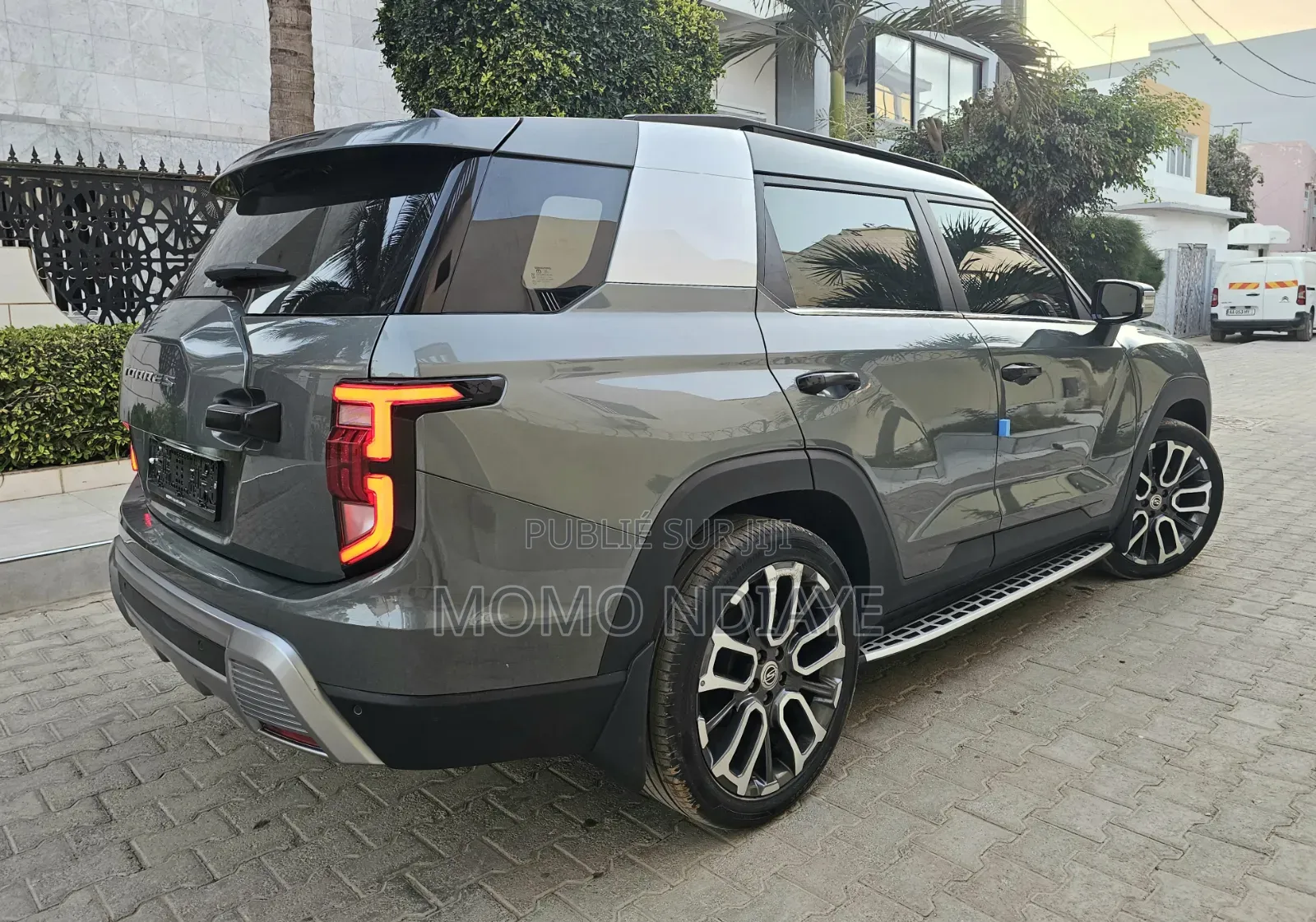 SsangYong Rexton 2023 Gris