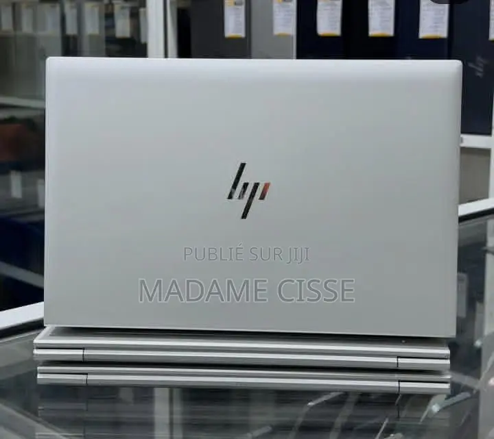 Nouveau HP EliteBook 840 G8 16GB Intel Core i5 SSD 256GB