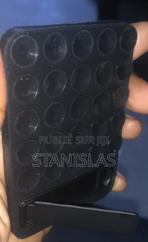 Support Téléphone À Ventouse Adhésif Accompagné D’Un Mini Trépied.
