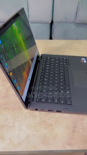 Nouveau Dell Latitude 5300 8GB Intel Core i5 SSD 256GB