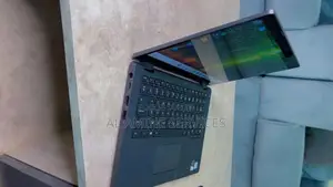 Nouveau Dell Latitude 5300 8GB Intel Core i5 SSD 256GB