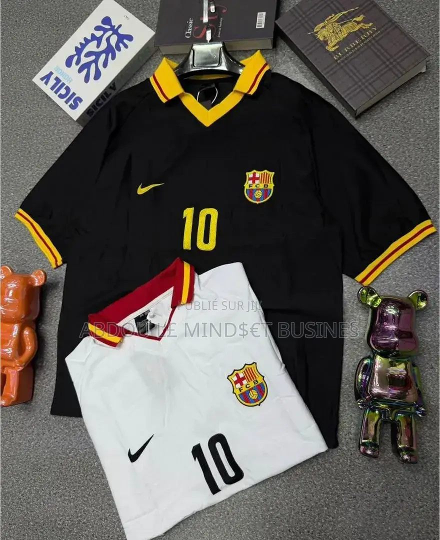 T-Shirt Clubs Team Disponible