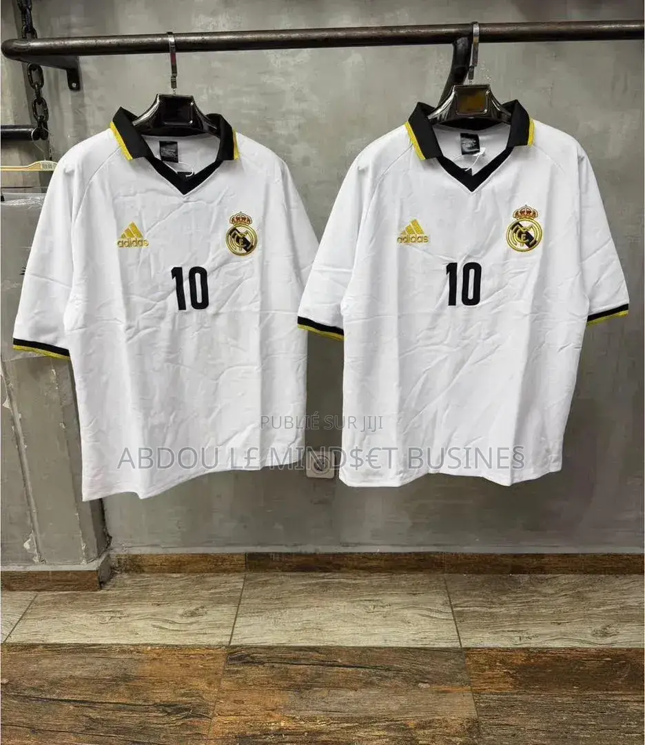 T-Shirt Clubs Team Disponible