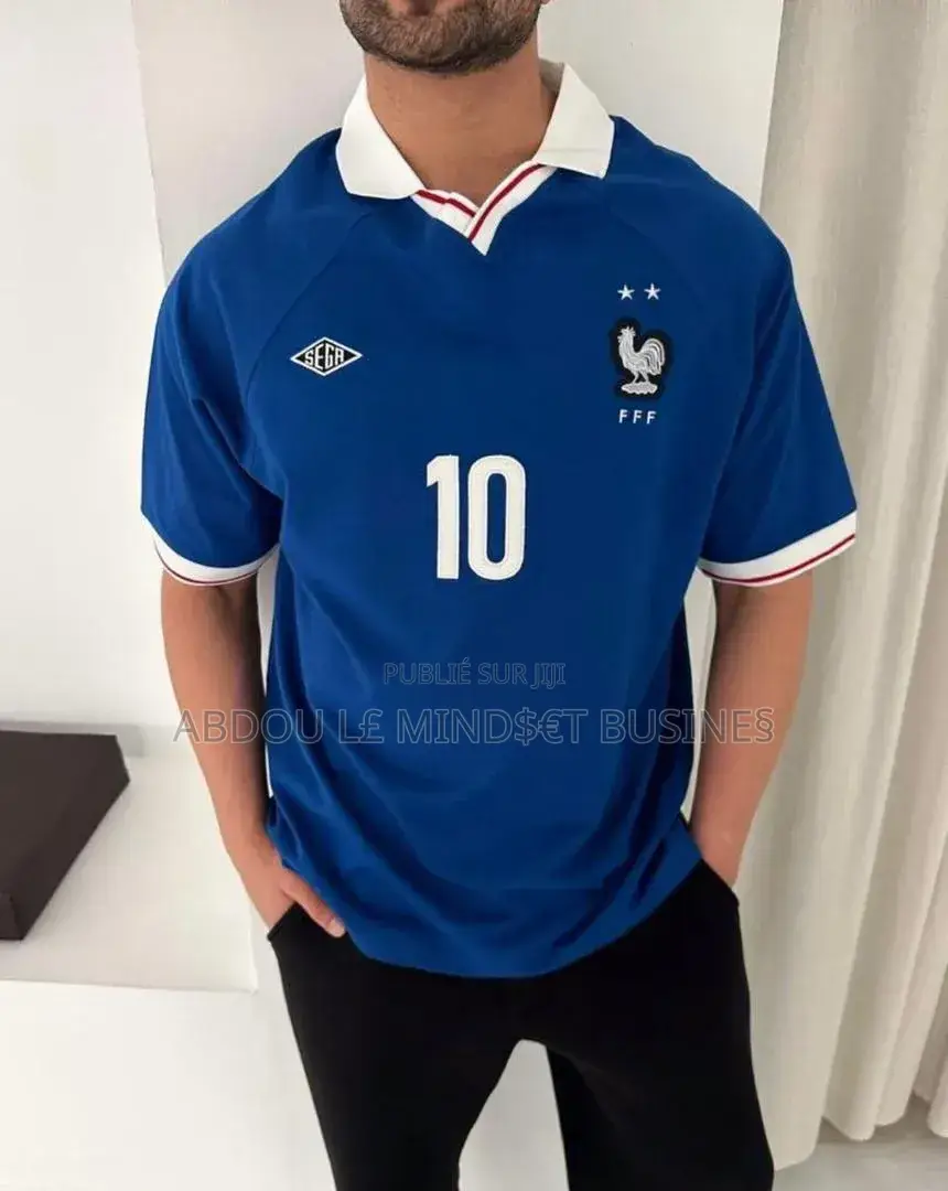 T-Shirt Clubs Team Disponible