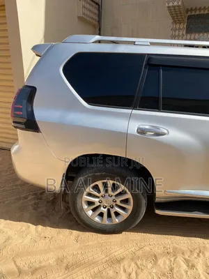 Toyota Land Cruiser Prado 2017 Gris