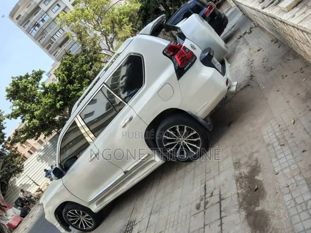 Toyota Land Cruiser Prado 2015 Blanc