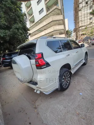 Toyota Land Cruiser Prado 2015 Blanc