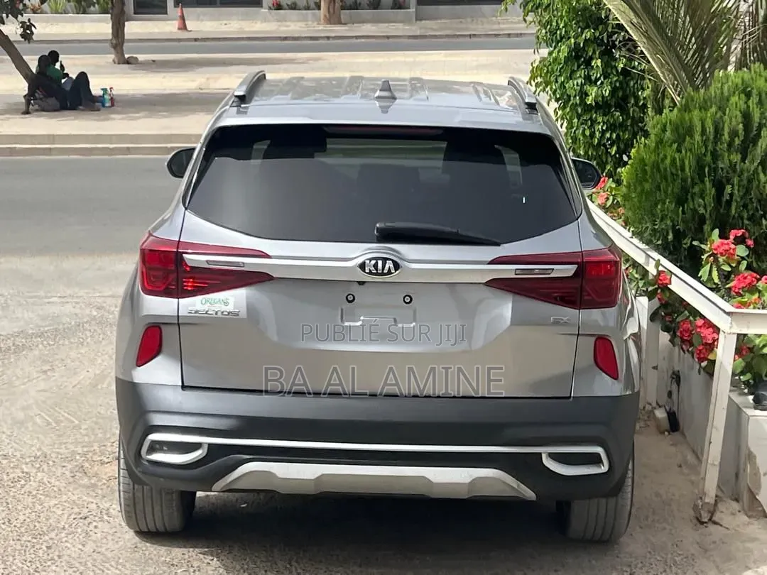 Kia Seltos 2021 Gris