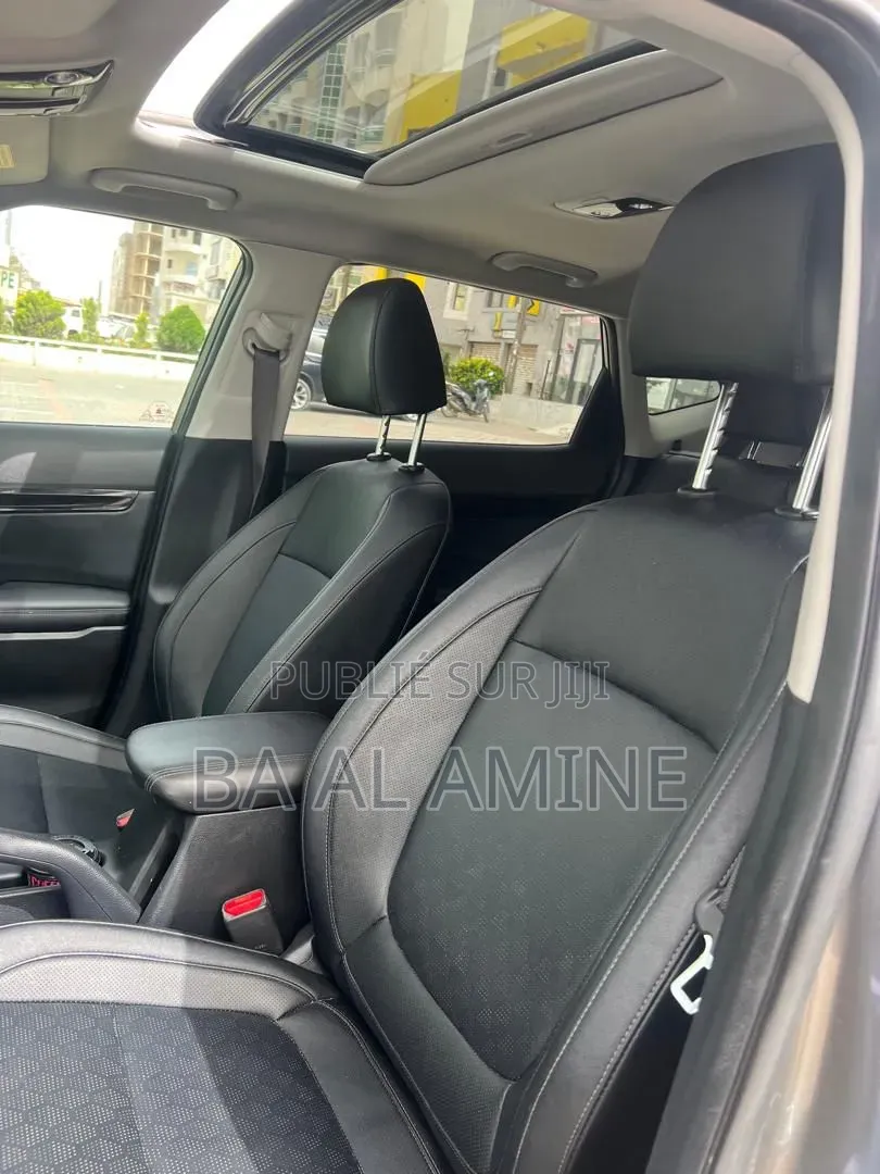 Kia Seltos 2021 Gris