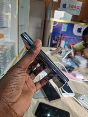 Nouveau Samsung Galaxy Z Fold4 256 GB Noir