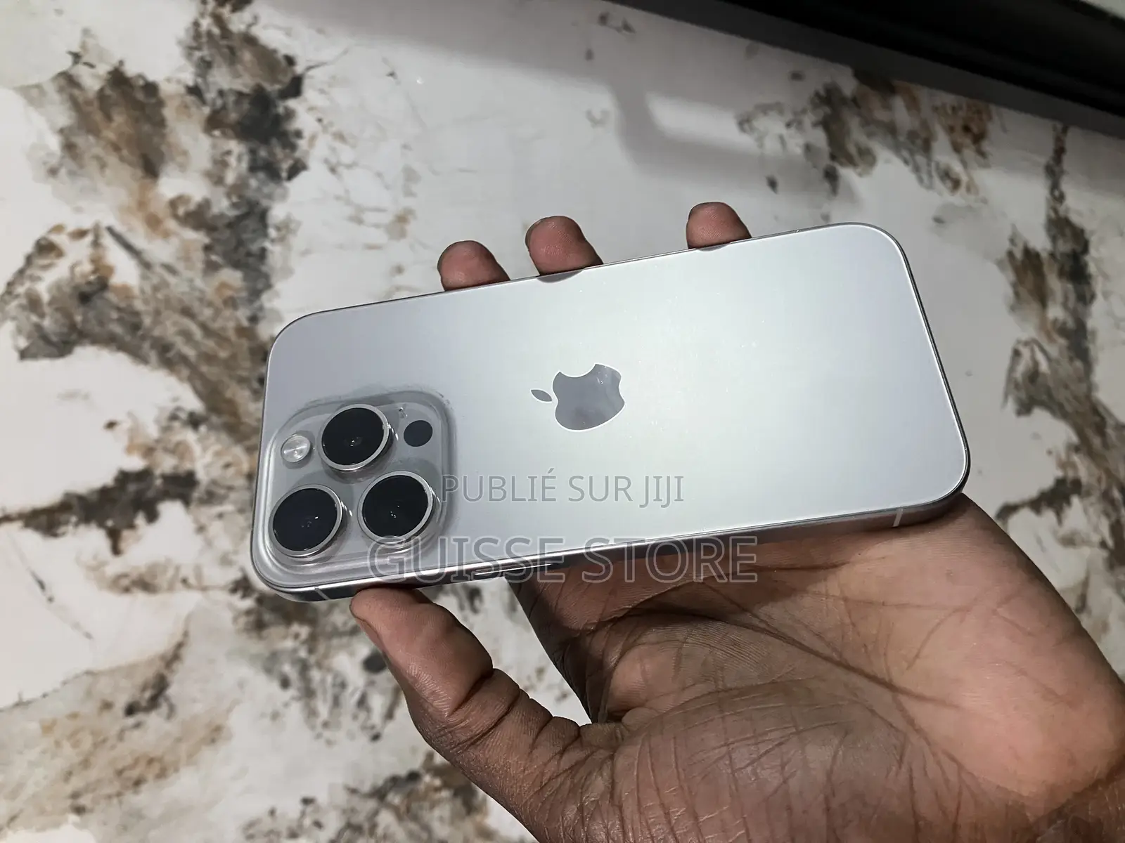 Apple iPhone 15 Pro 256 GB Doré