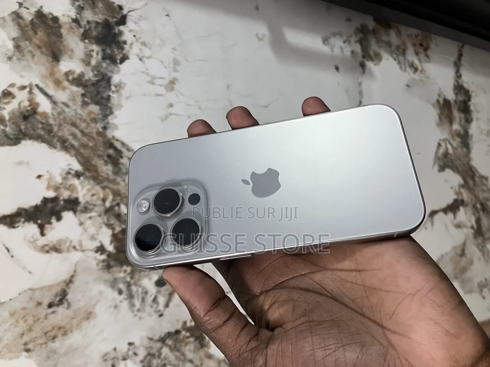 Apple iPhone 15 Pro 256 GB Doré