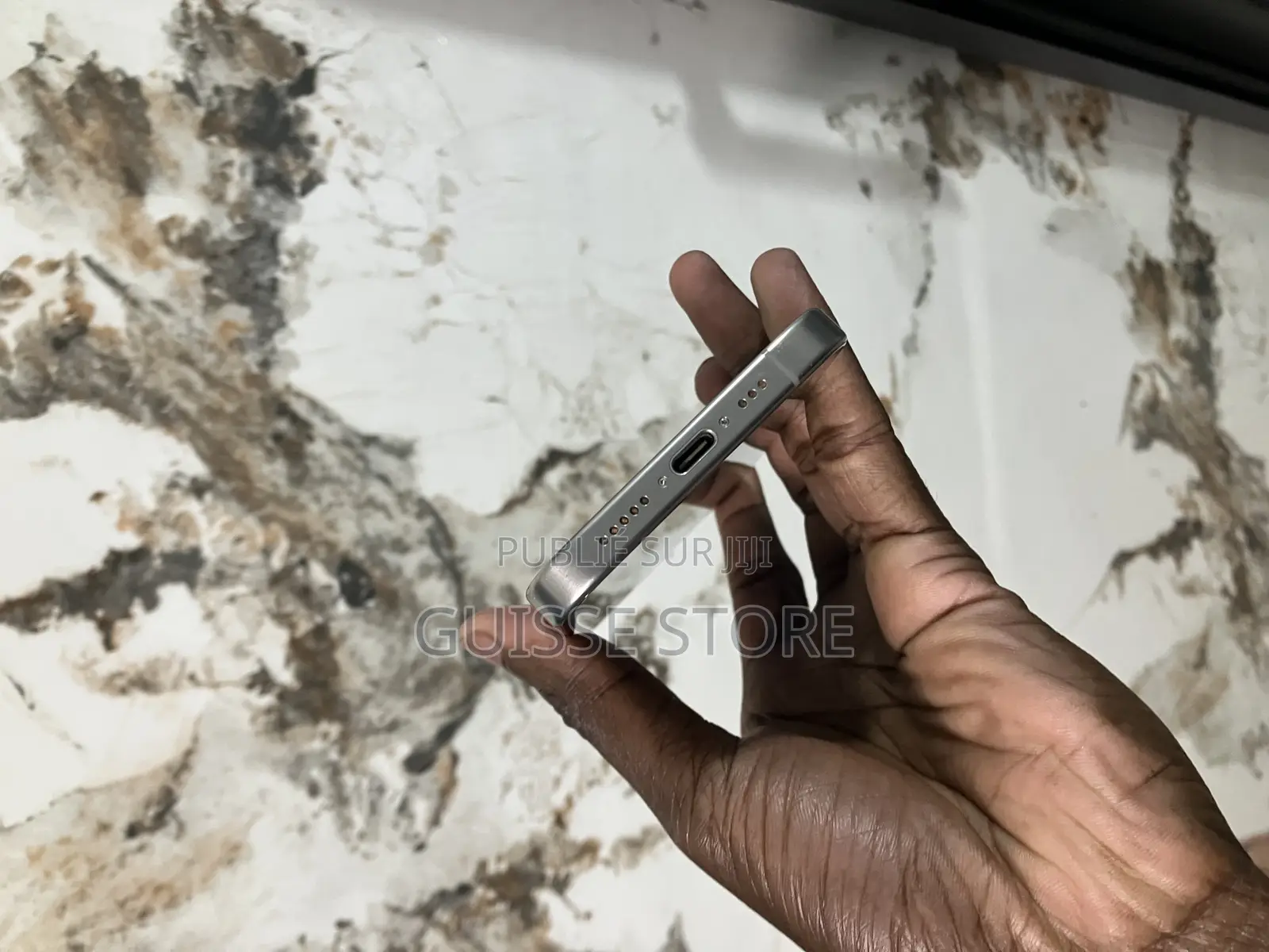 Apple iPhone 15 Pro 256 GB Doré