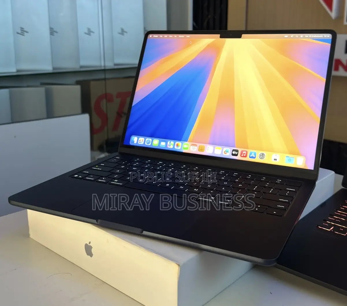 Apple MacBook Air 2025 M4 13-inch 16GB Apple M4 eMMC 256GB