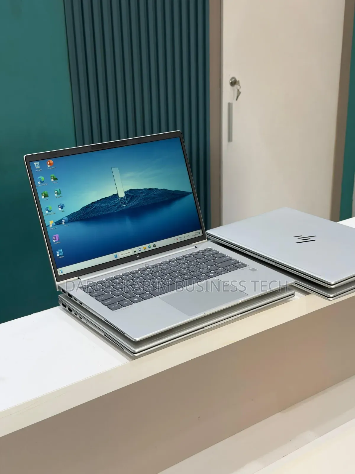 Nouveau HP EliteBook 640 G11 16GB AMD Ryzen 5 SSD 512GB