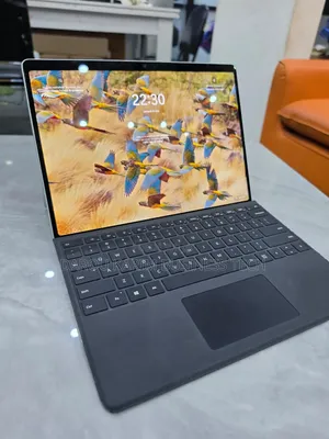 Nouveau Microsoft Surface Pro 10 8GB Intel Core Ultra 5 SSD 256GB