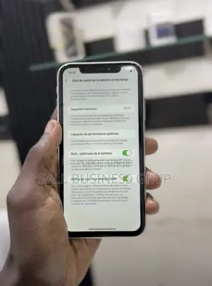 Nouveau Apple iPhone XR 64 GB Blanc