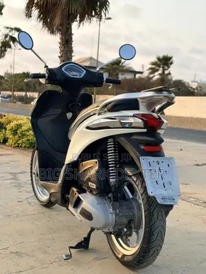 Piaggio Trotinette 2024 Blanc