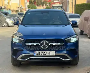 Mercedes-Benz GLA-Class 2024 Bleu