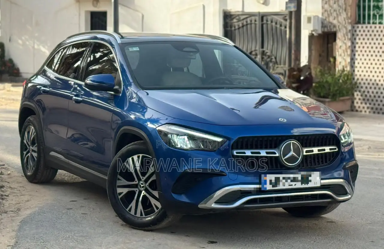 Mercedes-Benz GLA-Class 2024 Bleu