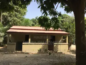 4chbre Maison dans Region De Ziguinchor, Kabrousse à Vendre