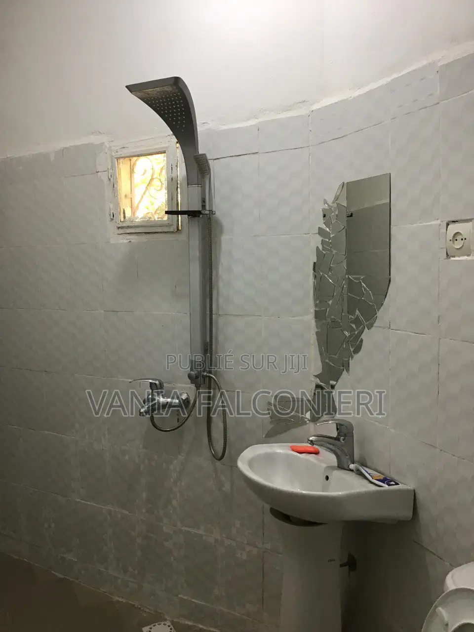 4chbre Maison dans Region De Ziguinchor, Kabrousse à Vendre