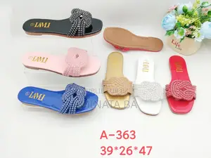 Vente De Sandales Très Belle Collection