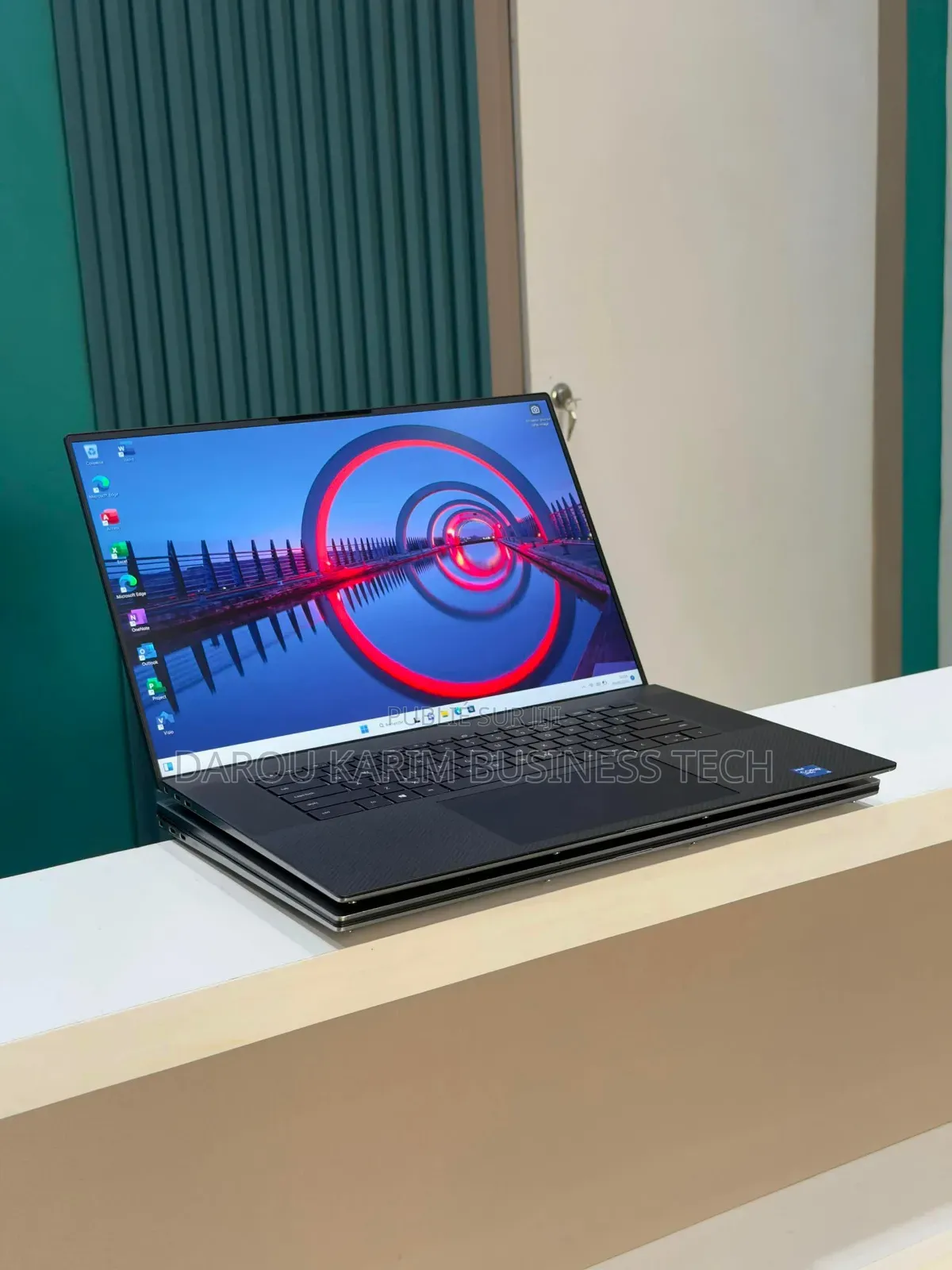 Nouveau Ordinateur portable Dell XPS 15 16GB Intel Core i5 SSD 512GB
