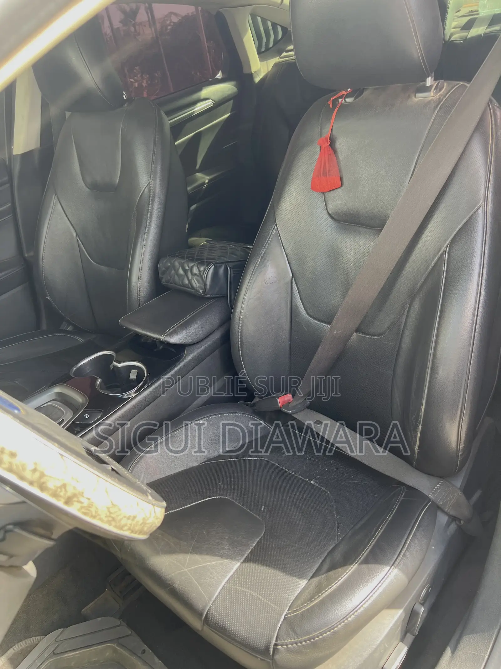 Ford Fusion Titanium 4dr Sedan w/EcoBoost (2.0L 4cyl Turbo 6A) 2015