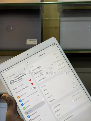 Nouveau Apple iPad Air 64 GB Autre