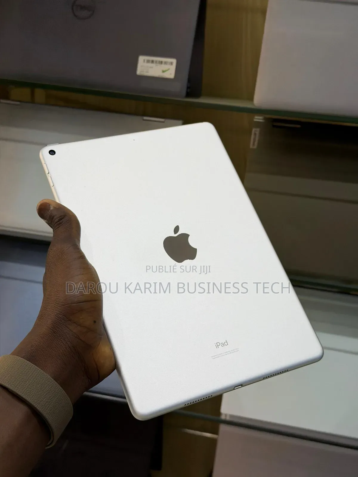Nouveau Apple iPad Air 64 GB Autre