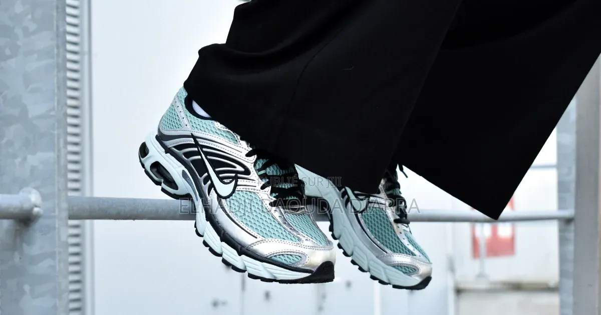 Nike Air Max Moto 