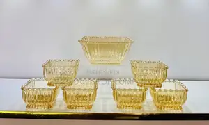 Saladier en Verre 7 Pièces Prix :5000f Contact Whatsapp