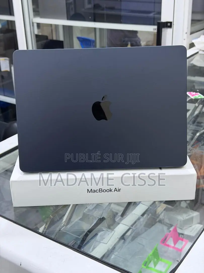 Nouveau Apple MacBook Air 2026 M5 13-inch 16GB Apple M5 SSD 512GB