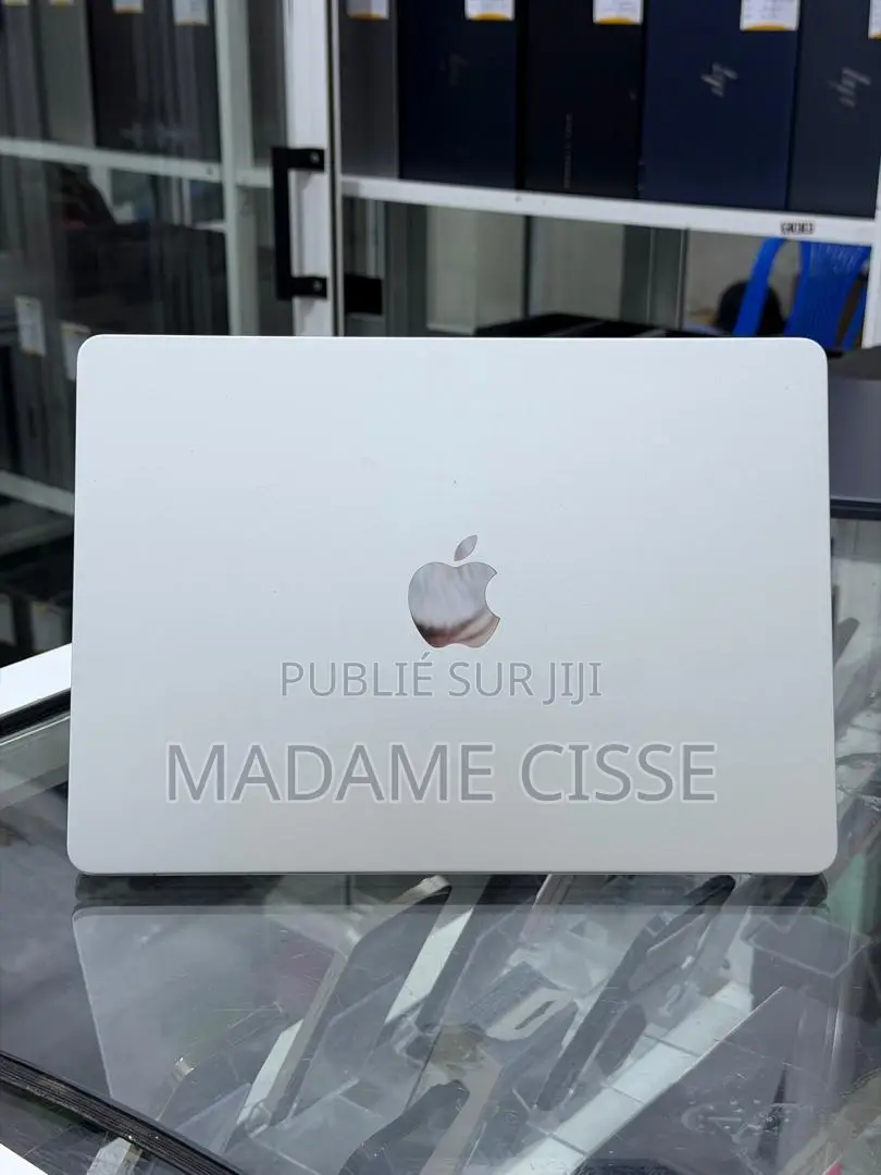 Nouveau Ordinateur portable Apple MacBook Air 16GB Apple M4 SSD 256GB