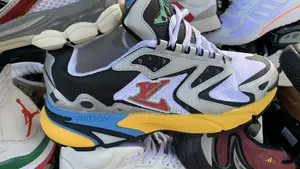New Balance Originales en Très Bon État 