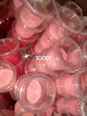 Vend Des Lèvres Rose