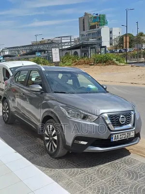 Nissan Kicks 2021 Gris