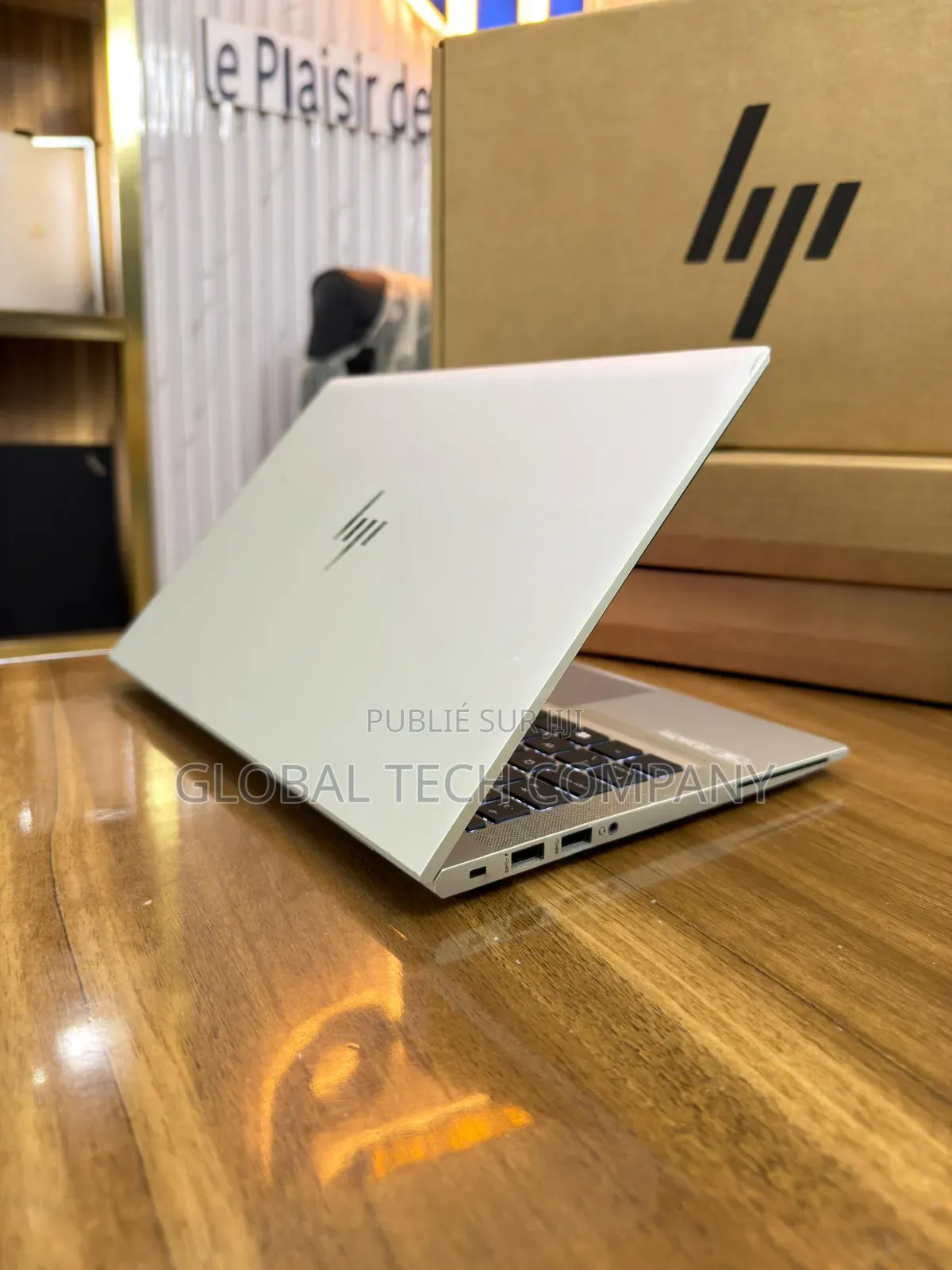 Nouveau HP EliteBook 830 G8 16GB Intel Core i7 SSD 512GB